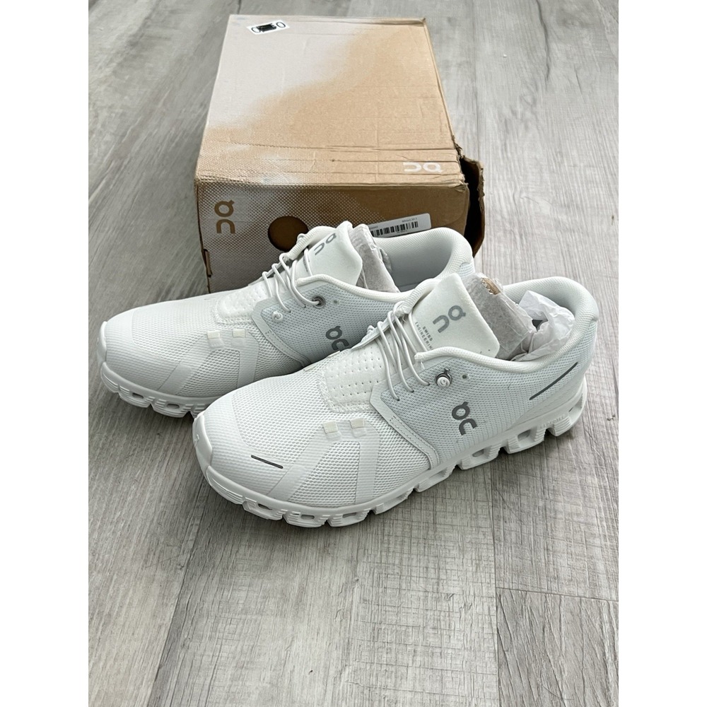 NEW On Cloud Cloud 5 Running Shoes All White Womens 59.98902 Size 9.5 - Picture 7 of 10